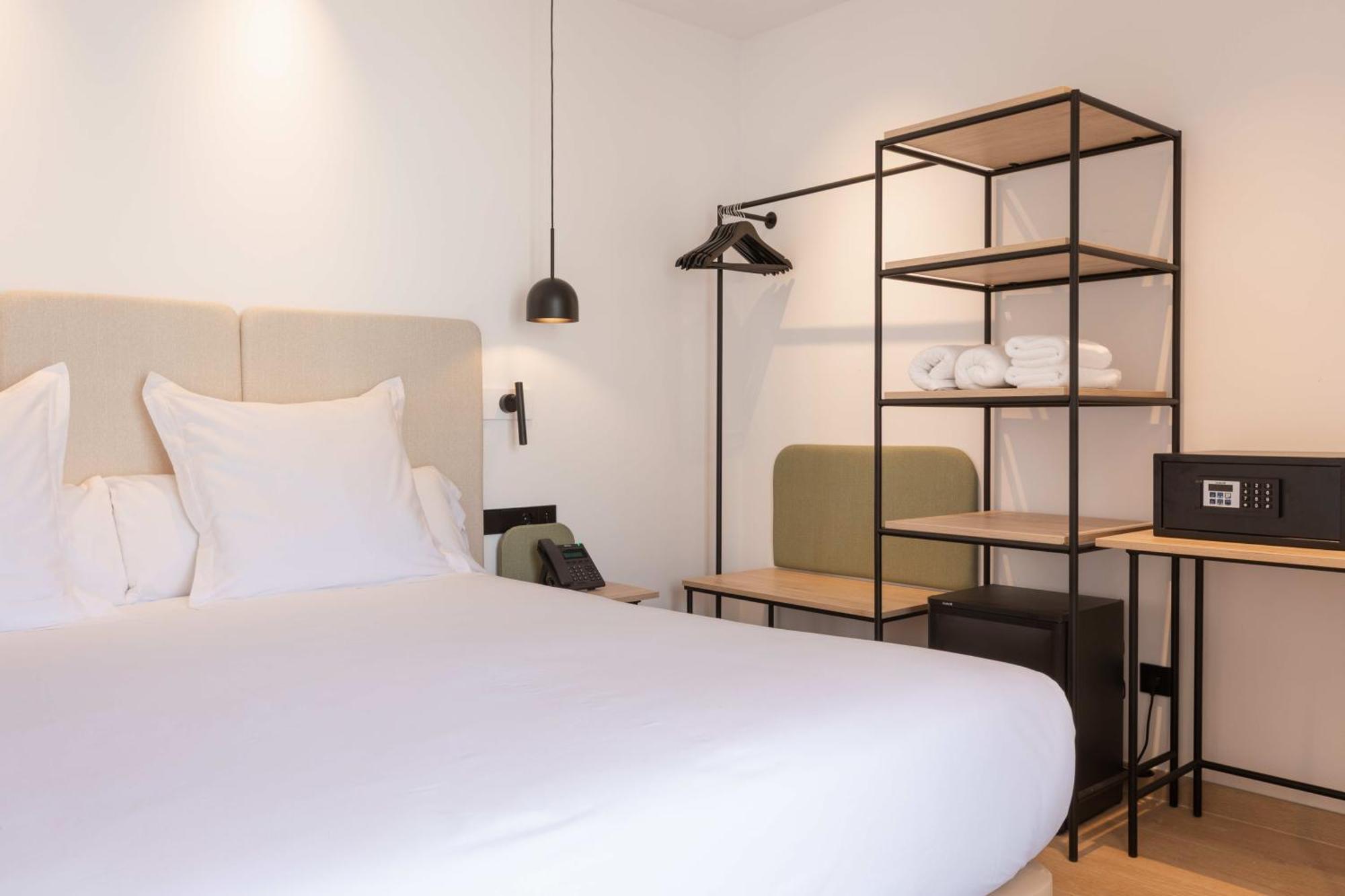 Hostal Mari San Antonio  Exteriör bild